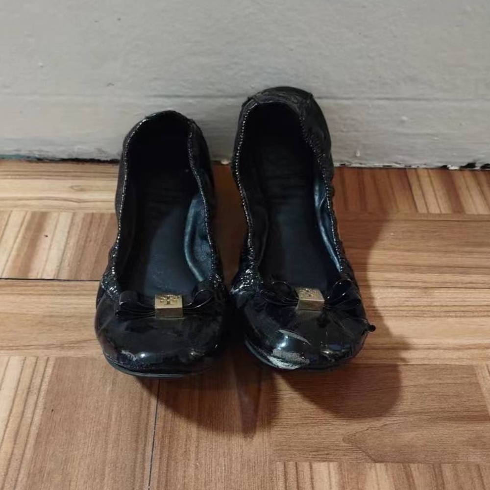 Tory Burch Black Patent Leather Ballet Flats Sz 6W